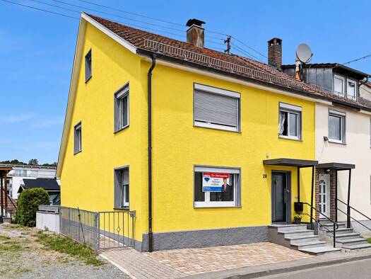 Doppelhaushälfte zum Kauf 259.000 € 5 Zimmer 139 m² Aulendorf Aulendorf 88326