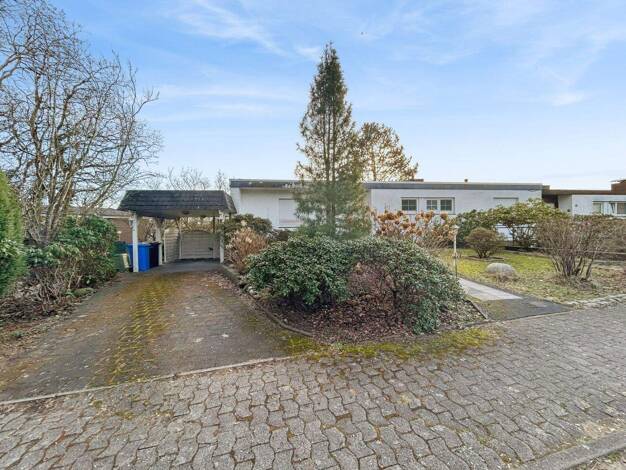 Bungalow zum Kauf 249.000 € 4 Zimmer 117,2 m² 667 m² Grundstück Cadenberge 21781