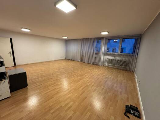 Büro zur Miete provisionsfrei 510 € 1 Zimmer 52,5 m² Bürofläche Langen 63225