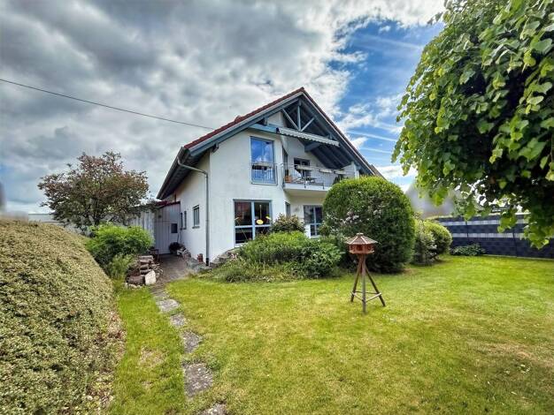 Mehrfamilienhaus zum Kauf 445.000 € 7,5 Zimmer 176 m² 530 m² Grundstück frei ab sofort Laiz Sigmaringen 72488
