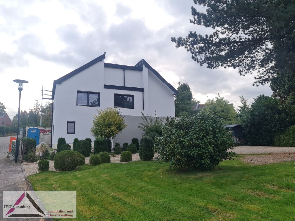 Einfamilienhaus zum Kauf 589.000 € 6 Zimmer 157 m²<br/>Wohnfläche 360 m²<br/>Grundstück Wassenberg Wassenberg 41849