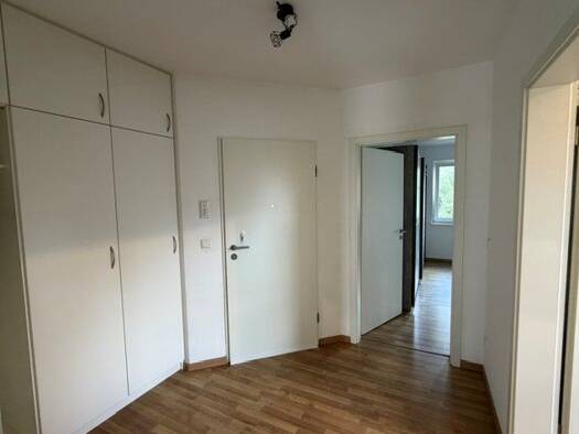 Wohnung zur Miete 775 € 3 Zimmer 81,5 m² 1. Geschoss frei ab 01.12.2026 Warburg Warburg 34414