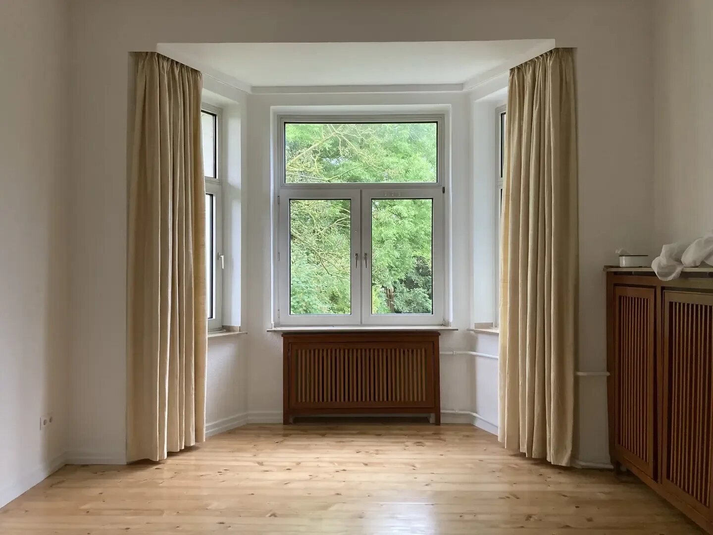 Wohnung zur Miete 700 € 4 Zimmer 140 m²<br/>Wohnfläche ab sofort<br/>Verfügbarkeit Sahlerstr. Rees Rees 46459