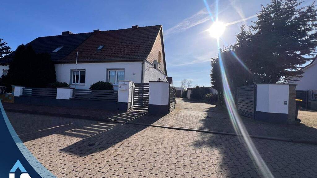 Doppelhaushälfte zum Kauf 127.000 € 5 Zimmer 119,8 m² 1.314 m² Grundstück Kehnert 39517
