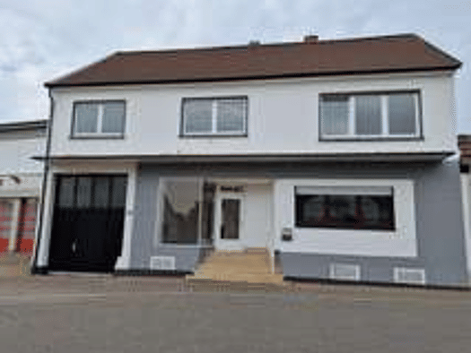 Mehrfamilienhaus zum Kauf provisionsfrei 449.500 € 7,5 Zimmer 212 m² 232 m² Grundstück frei ab sofort Oberhausen Oberhausen-Rheinhausen 68794