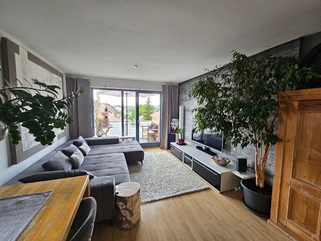 Wohnung zur Miete 800 € 3 Zimmer 73,2 m²<br/>Wohnfläche 2.<br/>Geschoss 15.11.2024<br/>Verfügbarkeit Hohentwielstr. 1 Hilzingen Hilzingen 78247