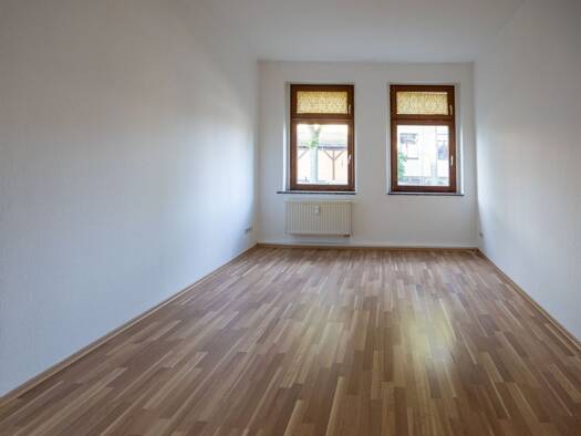 Wohnung zur Miete 215 € 2 Zimmer 39,2 m² 1. Geschoss frei ab sofort Goethestraße 3 Rodewisch Rodewisch 08228