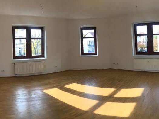 Wohnung zur Miete 665 € 2,5 Zimmer 68,2 m² Geschoss 3/4 frei ab 01.11.2026 Striesen-Ost Ortsamtsbereich Blasewitz 01277