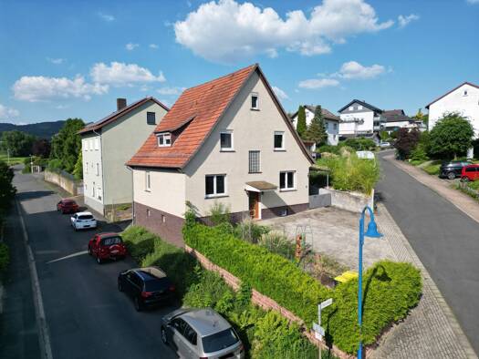 Einfamilienhaus zum Kauf 229.000 € 8 Zimmer 153 m² 536 m² Grundstück Metze Niedenstein 34305