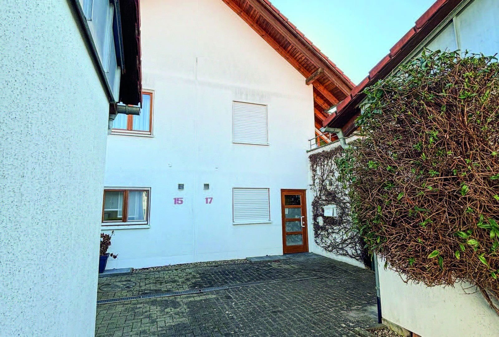 Doppelhaushälfte zum Kauf provisionsfrei 369.000 € 5,5 Zimmer 131,5 m²<br/>Wohnfläche 295 m²<br/>Grundstück Spaichingen 78549