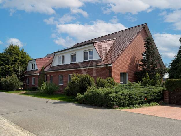 Einfamilienhaus zum Kauf 749.000 € 12 Zimmer 530 m² 2.015 m² Grundstück Finsterwalde Finsterwalde 03238