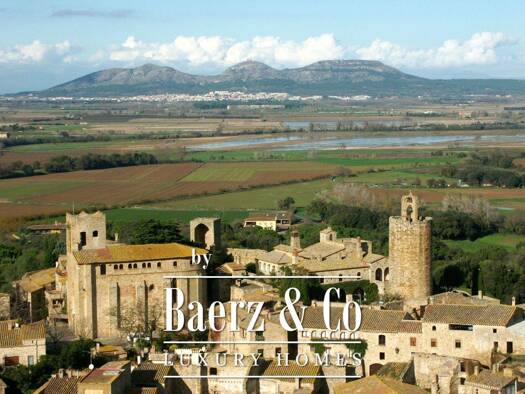 Haus zum Kauf 10.000.000 € 1.400 m² 12.000 m² Grundstück pals 17256