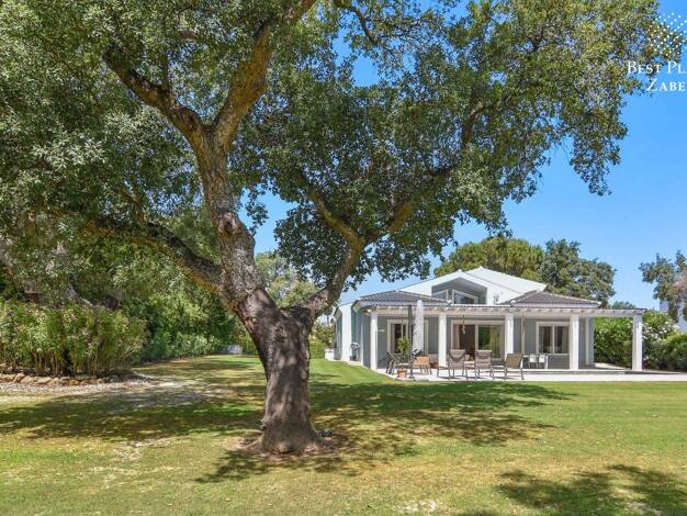 Villa zum Kauf provisionsfrei 1.485.000 € 5 Zimmer 310 m² 2.052 m² Grundstück San Roque
