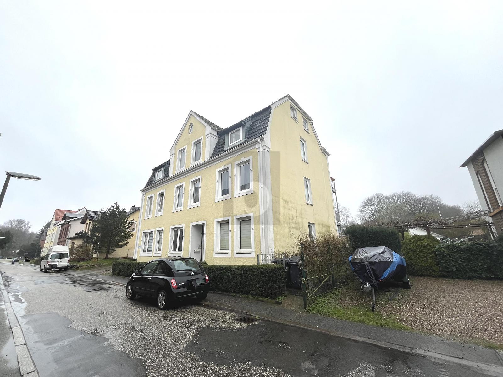 Mehrfamilienhaus zum Kauf 840.000 € 13 Zimmer 370 m²<br/>Wohnfläche 792 m²<br/>Grundstück Holtenau Bezirk 2 Kiel 24159