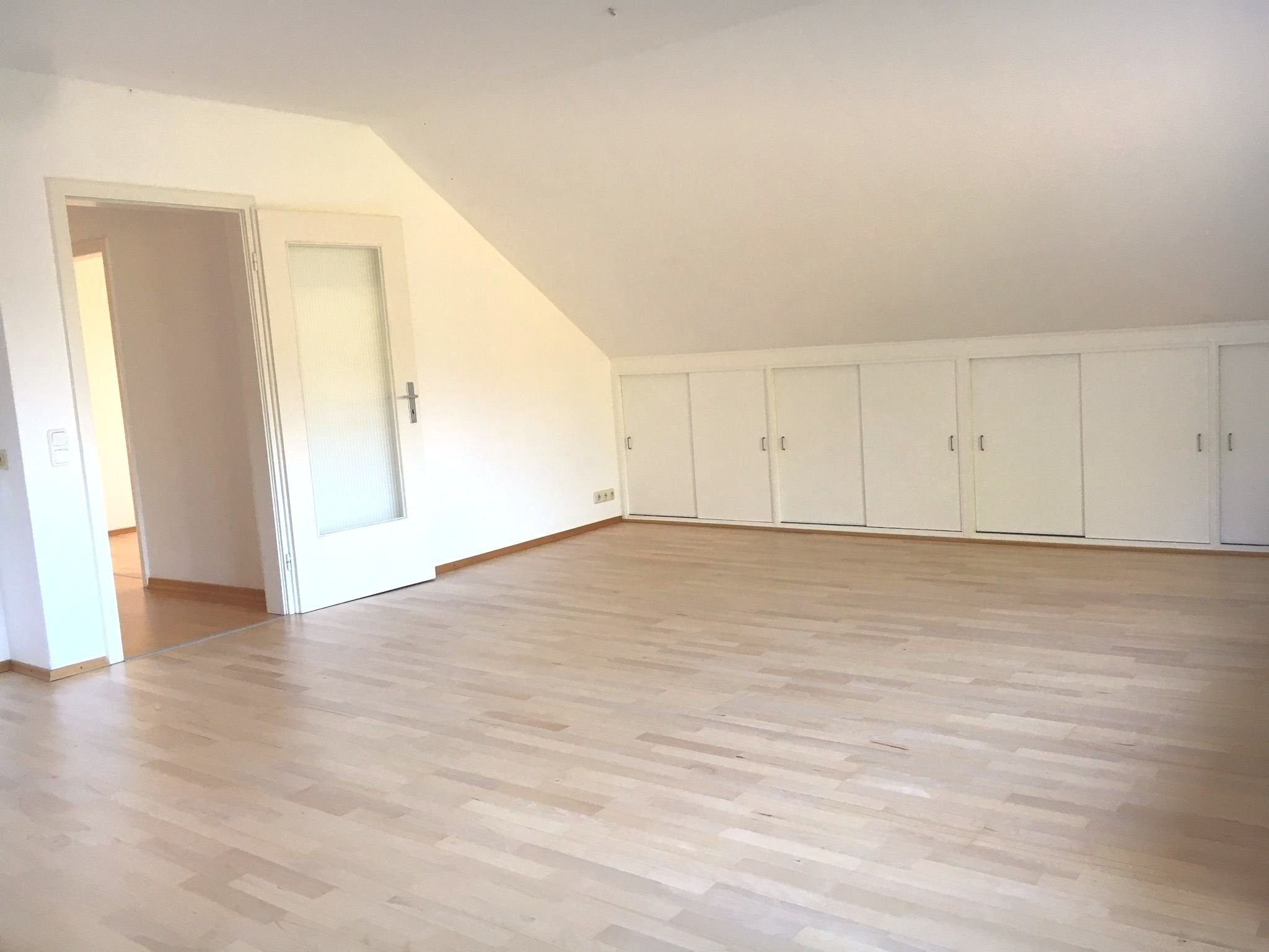 Wohnung zur Miete 1.470 € 4 Zimmer 115 m²<br/>Wohnfläche 01.12.2024<br/>Verfügbarkeit Wülpensand Rissen Hamburg 22559