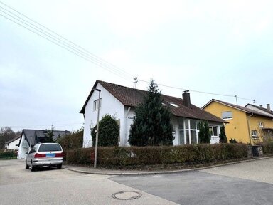 Einfamilienhaus zum Kauf 5,5 Zimmer 170 m² 640 m² Grundstück Affalterbach Affalterbach 71563