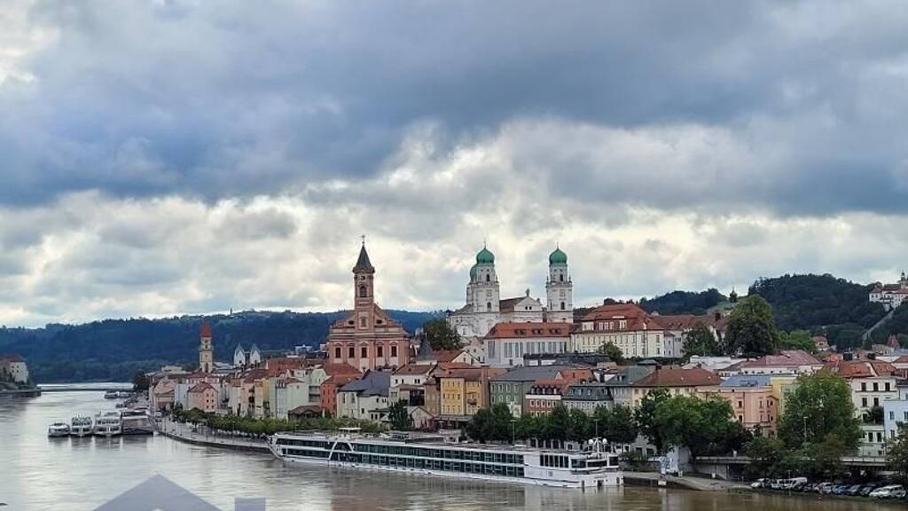 Wohnung zur Miete 980 € 3 Zimmer 70,5 m² frei ab sofort Eggendobl 10 Hacklberg Passau 94034