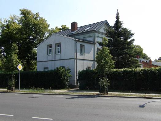 Mehrfamilienhaus zum Kauf als Kapitalanlage geeignet 330.000 € 11 Zimmer 251 m² 634 m² Grundstück Gransee 16775