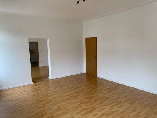 Wohnung zur Miete 1.050 € 6 Zimmer 174 m² Geschoss 2/3 frei ab sofort Schönenberg Schönenberg-Kübelberg 66901