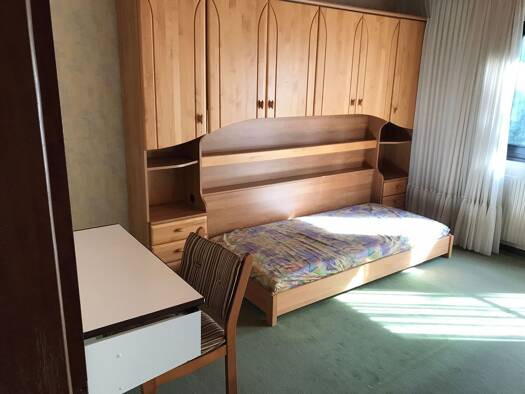 Einfamilienhaus zur Miete 550 € 5 Zimmer 18 m² 400 m² Grundstück frei ab 01.09.2026 Mittelbergstraße 21 Grünwinkel Grünwinkel 76189