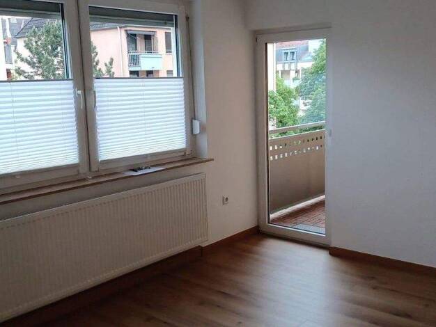 Wohnung zur Miete 661 € 2 Zimmer 49 m² 3. Geschoss frei ab 01.06.2026 Rennweg Nürnberg 90489