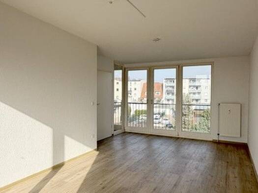 Wohnung zur Miete 576 € 3 Zimmer 76,9 m² 2. Geschoss frei ab sofort Stendal Stendal 39576