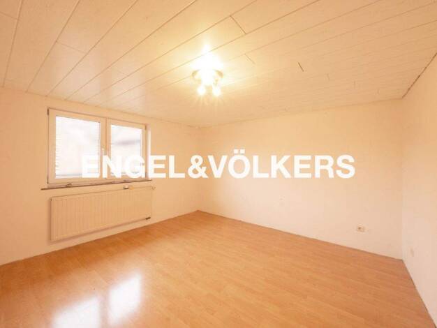 Mehrfamilienhaus zum Kauf 145.000 € 8 Zimmer 180 m² 397 m² Grundstück Wetzhausen Stadtlauringen 97488