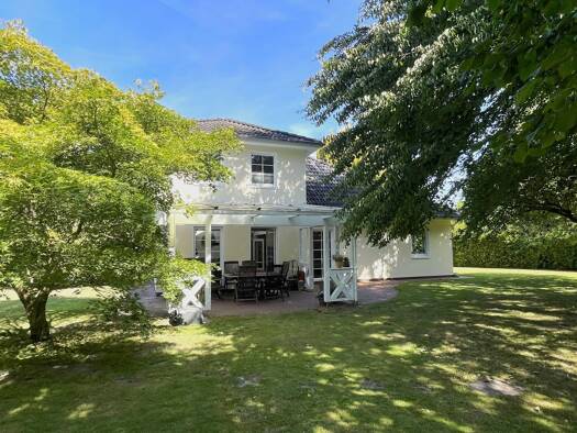 Einfamilienhaus zur Miete 2.100 € 6 Zimmer 304 m² 3.947 m² Grundstück Westerstede Westerstede 26655
