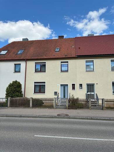 Reihenmittelhaus zum Kauf 289.000 € 5 Zimmer 121 m² 439 m² Grundstück Nördlingen Nördlingen 86720