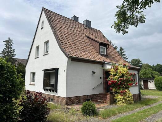 Haus zum Kauf 540.000 € 5 Zimmer 135 m² 2.890 m² Grundstück frei ab sofort Gifhorn 38518