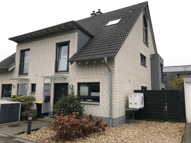 Doppelhaushälfte zur Miete 2.600 € 4 Zimmer 151 m² 300 m² Grundstück frei ab 01.01.2025 Heinrich Walbröhlweg 16 Wittlaer Düsseldorf 40489