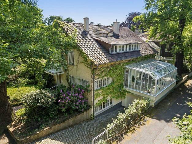 Einfamilienhaus zum Kauf 1.795.000 € 9 Zimmer 271 m² 1.034 m² Grundstück Niederrad Frankfurt am Main 60528