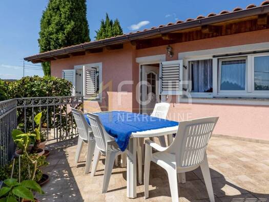 Haus zum Kauf 299.000 € 2 Zimmer 94 m² Pehlin, Rijeka Rijeka