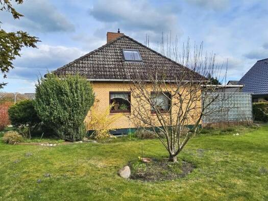 Einfamilienhaus zum Kauf 348.000 € 5 Zimmer 146 m² 609 m² Grundstück Südlandstraße 17 Altenwalde Cuxhaven 27478