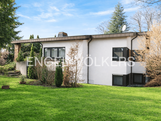 Einfamilienhaus zum Kauf 720.000 € 9 Zimmer 233 m² 1.037 m² Grundstück Belsen Mössingen-Belsen 72116