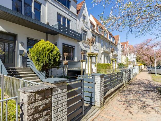 Stadthaus zum Kauf 1.295.000 € 13 Zimmer 377 m² 370 m² Grundstück St. Gertrud St. Gertrud 23568