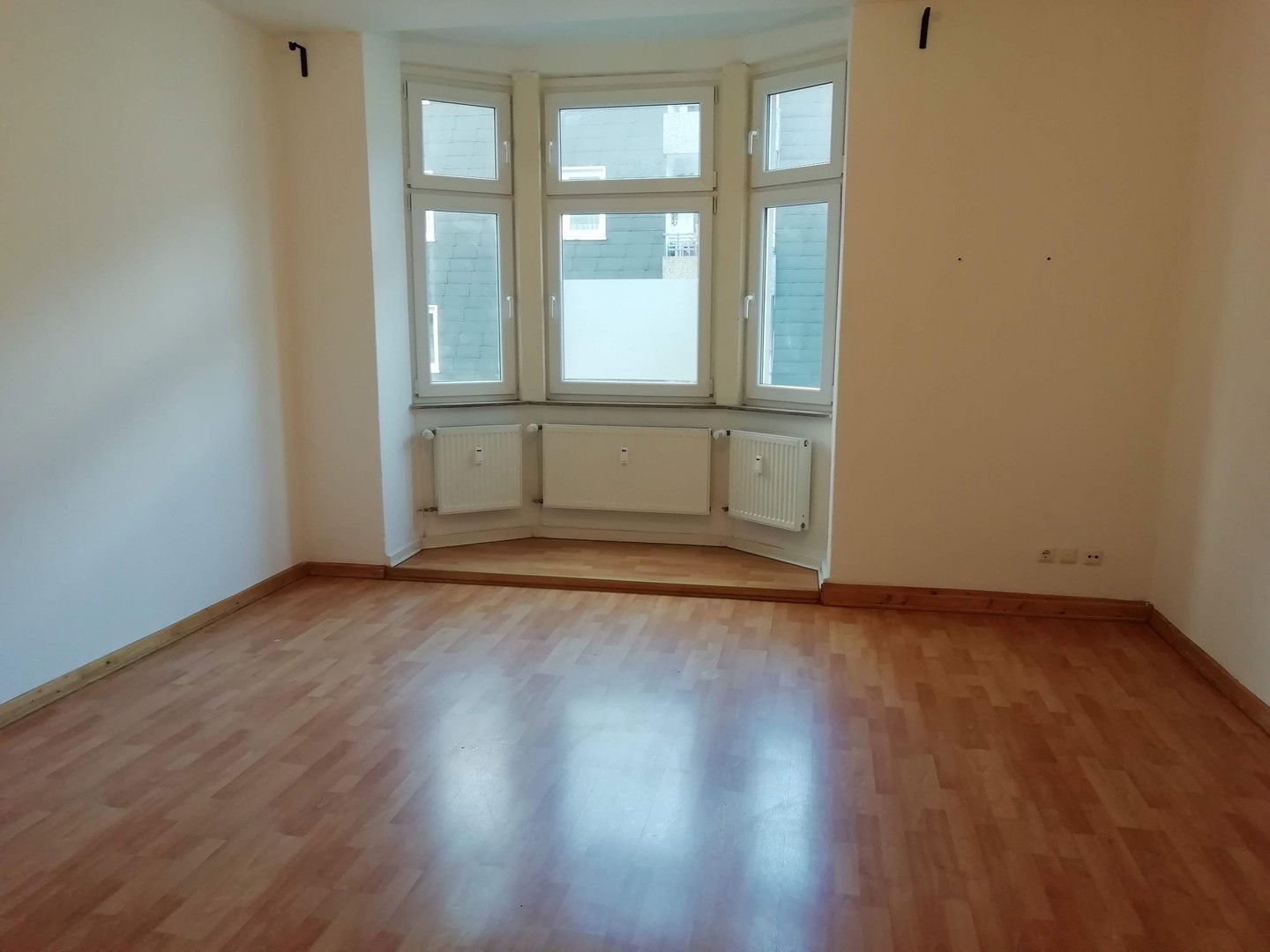 Wohnung zur Miete 500 € 2 Zimmer 70 m²<br/>Wohnfläche 1.<br/>Geschoss Wunderstrasse 28 Lirich - Nord Oberhausen 46049