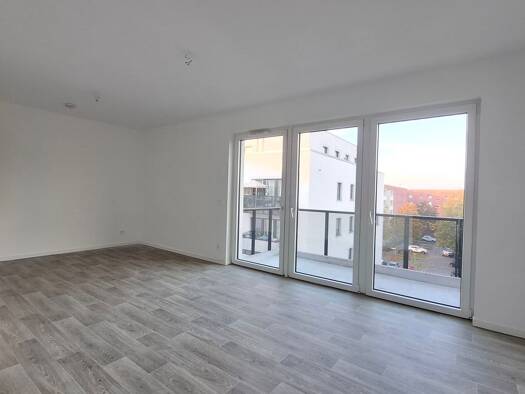 Wohnung zur Miete 1.327 € 4 Zimmer 82,9 m² 4. Geschoss Tangermünder Straße 71 Hellersdorf Berlin 12627