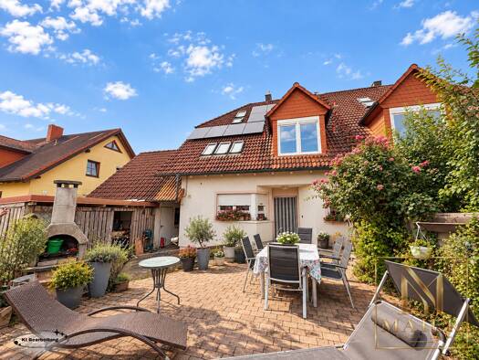 Doppelhaushälfte zum Kauf 620.000 € 5 Zimmer 180 m² 393 m² Grundstück Eisingen 97249