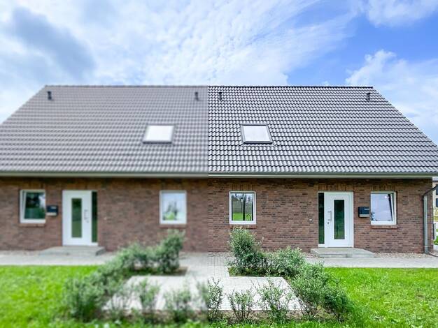 Doppelhaushälfte zur Miete - Erstbezug 1.650 € 4 Zimmer 115 m² Stuvenborn 24641