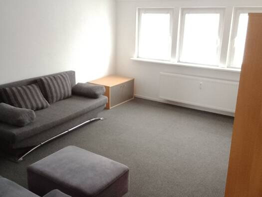 Wohnung zur Miete 1.300 € 3 Zimmer 87 m² Geschoss 3/3 frei ab sofort Radio Bremen Ost 28329
