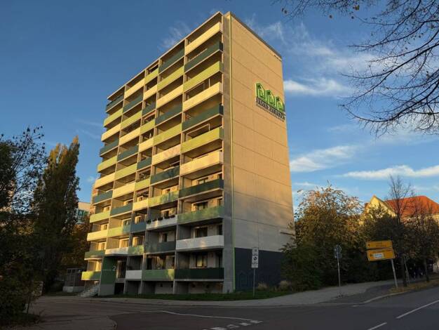 Wohnung zur Miete 513 € 2 Zimmer 60,3 m² 9. Geschoss Voßstraße 2 Innenstadt Mitte 06110