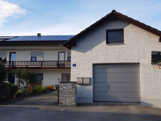 Wohnung zur Miete 725 € 5 Zimmer 130 m² Geschoss 1/1 frei ab 01.11.2025 Triftweg 2 Schafshill Altmannstein 93336