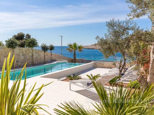 Villa zum Kauf - Erstbezug 2.950.000 € 7 Zimmer 375 m² 675 m² Grundstück Šibenik 22203