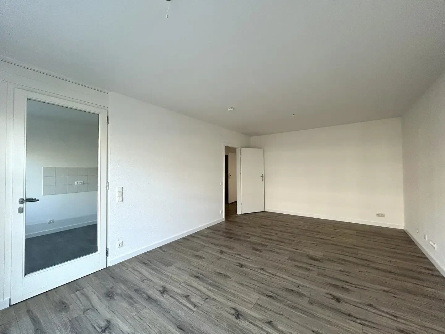 Wohnung zur Miete 700 € 4 Zimmer 106 m²<br/>Wohnfläche ab sofort<br/>Verfügbarkeit Zu den Fichtewiesen Hakenfelde Berlin 13587