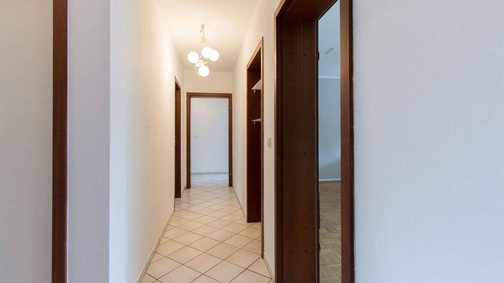 Wohnung zum Kauf 159.000 € 4 Zimmer 119 m² 1. Geschoss Neuhof Hildesheim 31139