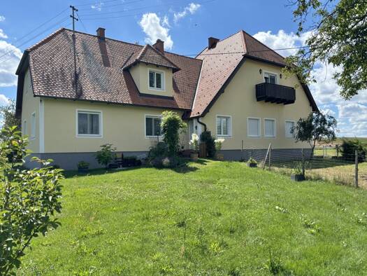 Wohnung zur Miete 720 € 3 Zimmer 125 m² Luising 7522