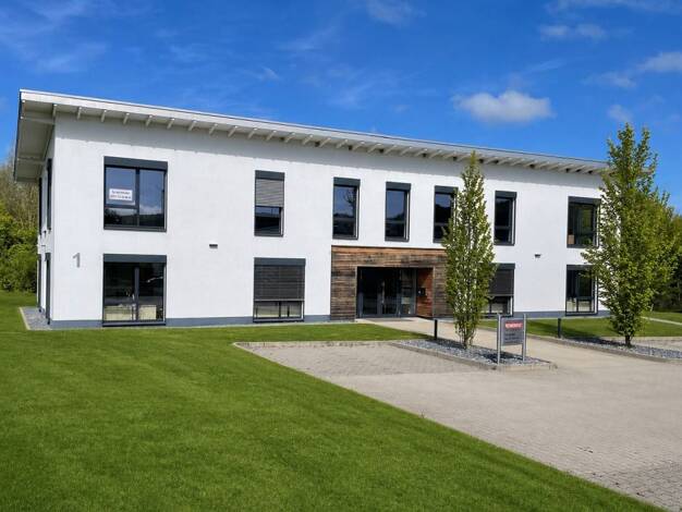Büro zur Miete 5.000 € 600 m² Bürofläche Hohenhausen Kalletal 32689