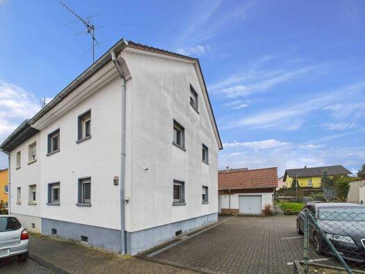 Mehrfamilienhaus zum Kauf 375.000 € 10 Zimmer 134 m² 473 m² Grundstück Bauerbach Bretten / Bauerbach 75015