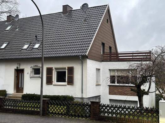 Doppelhaushälfte zum Kauf 220.000 € 6 Zimmer 135 m² 407 m² Grundstück frei ab sofort Jägersfreude Saarbrücken 66123